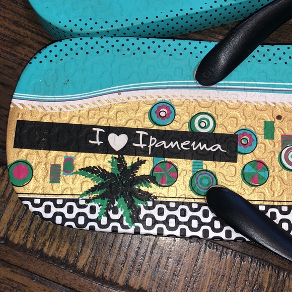 Ipanema Flip Flops - Picture 6 of 12